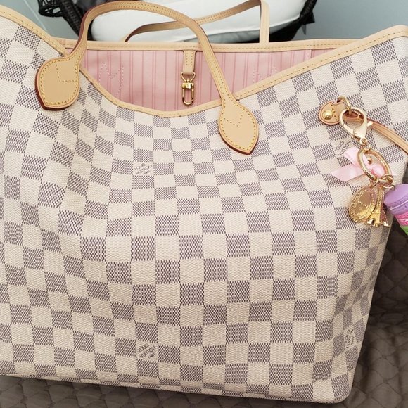 Macaron Rose Red Blue Keychain #350 - Picture 8 of 9